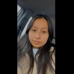 Meet your Posher, Alejandra